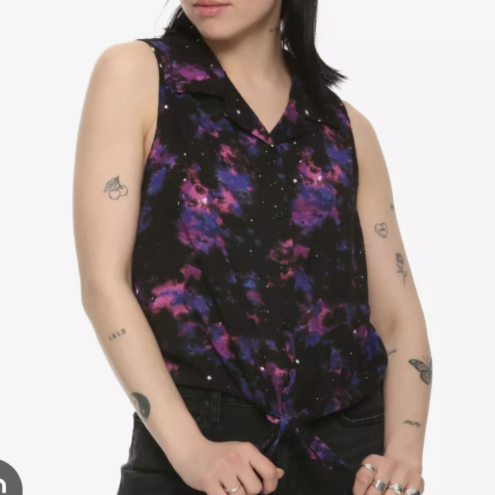 Galaxy Tie-Front Girls Woven Button-Up Size Large Hot Topic